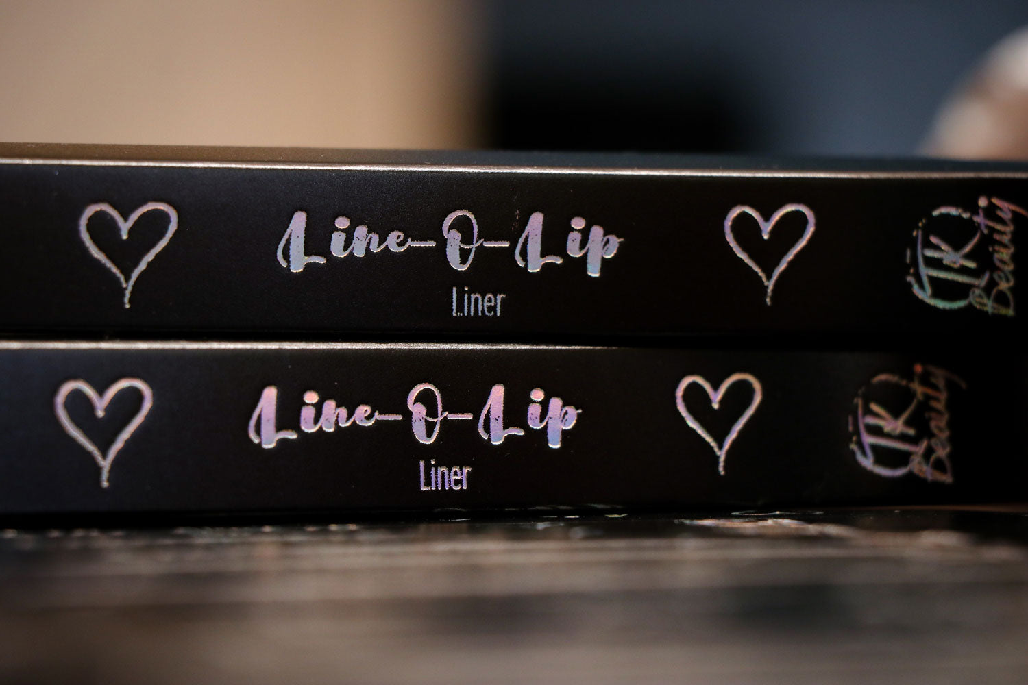 LineOLip Liner
